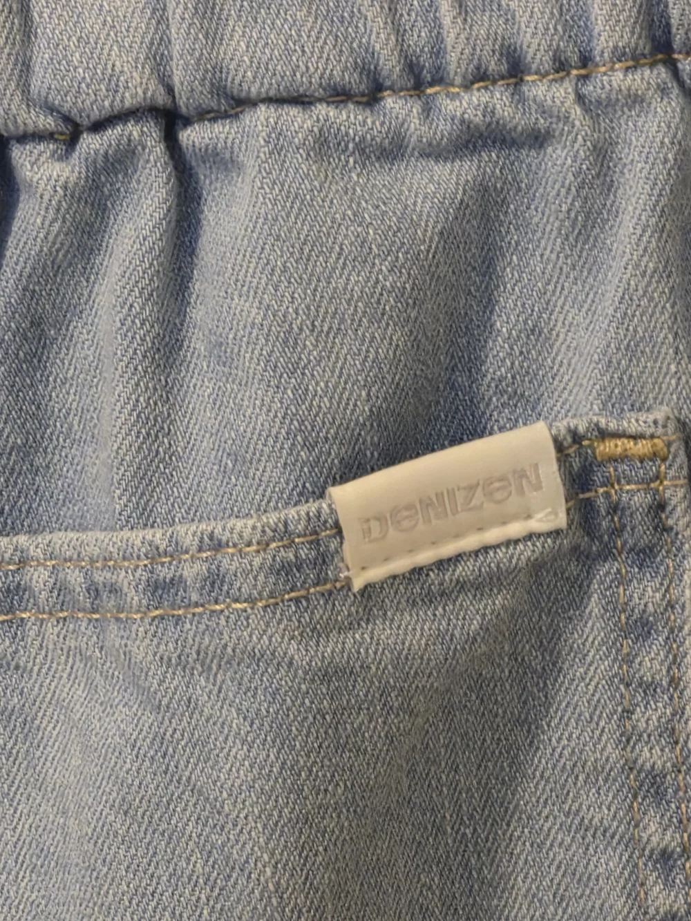 Retro Inspo Denizen By Levi Light Wash Loose A Line Mom Short Coastal Y2K Preppy
